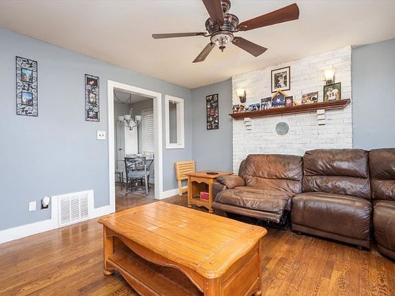 4th image of 20 Saint Joseph Ave