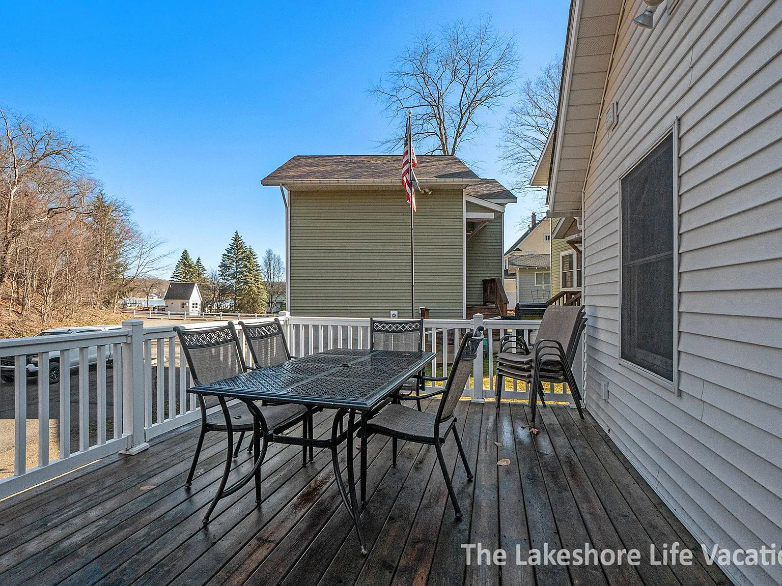 4 bed, 3.5 bath, 2200 sqft, $3,100 — Photo 2