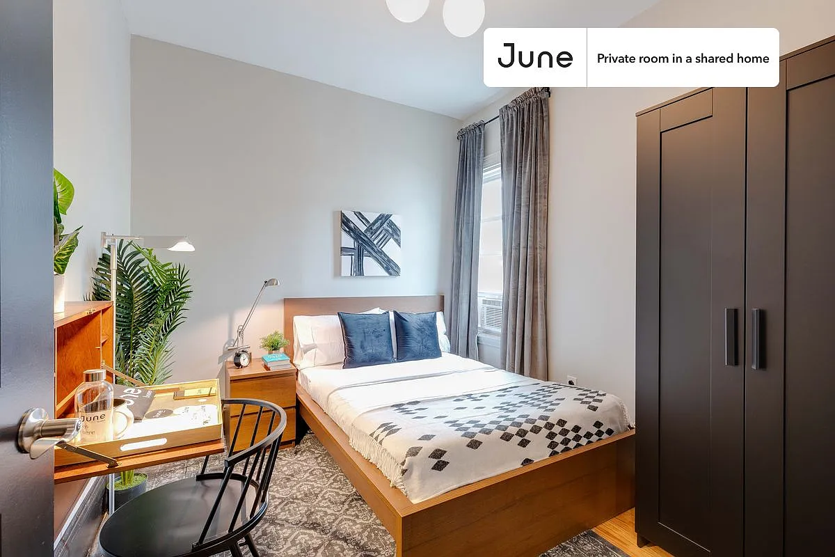 Full bedroom in 4 bed/1.5 bath home in South Boston #194 3C — Photo 1