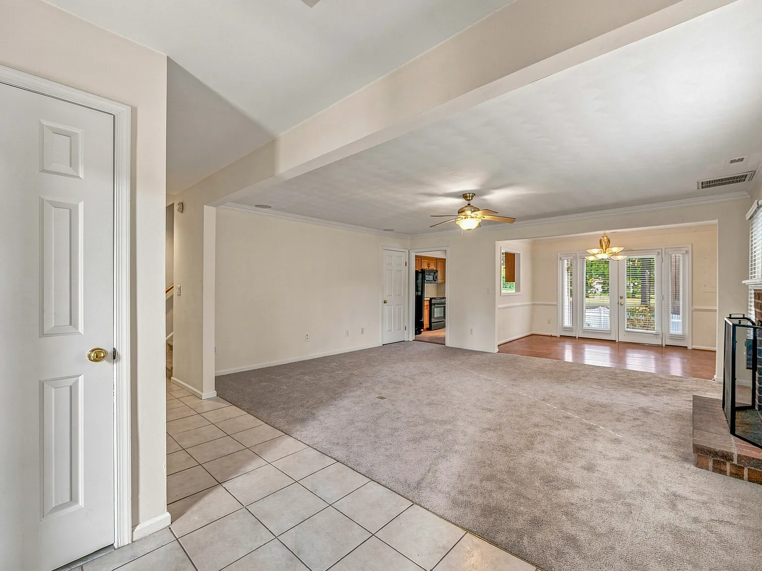 2 bed, 1853 sqft, $2,250 — Photo 3