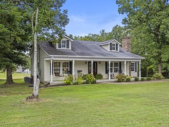 5th image of 376 Oak Ridge Rd