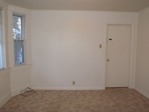 2nd image of 431 Daly Ave #1