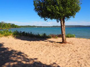 993 Beach Rd, Harbor Springs, MI 49740