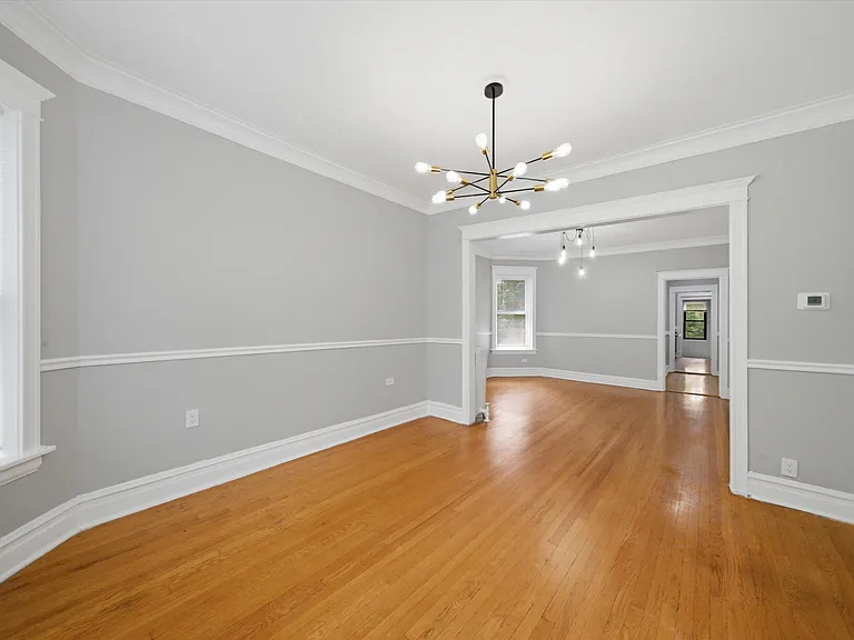 1915 W Lunt Ave #2 — Photo 6