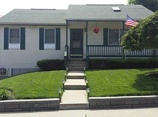 12 Ruzzi St, Cranston, RI 02920