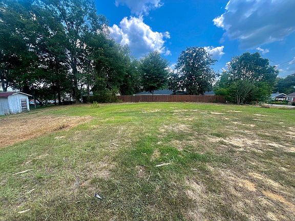 4th image of 0 Dogwood Ave