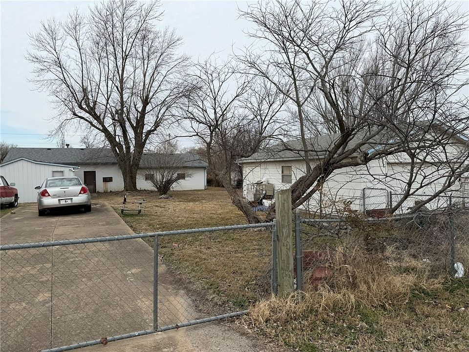 2nd image of 1407 Rex Ave S