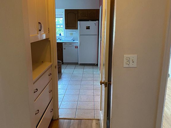 2nd image of 333 North Ave E