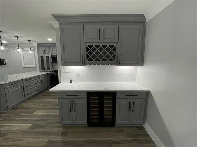 1821 Manson Ave — Photo 10