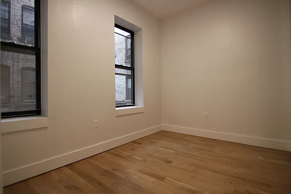 Rented by Nooklyn NYC LLC | media 44
