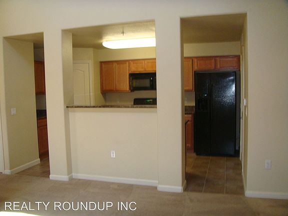 4th image of 5507 Mezereon Ln