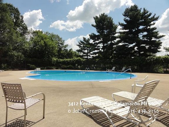 2nd image of 3412 Kenbrooke Ct