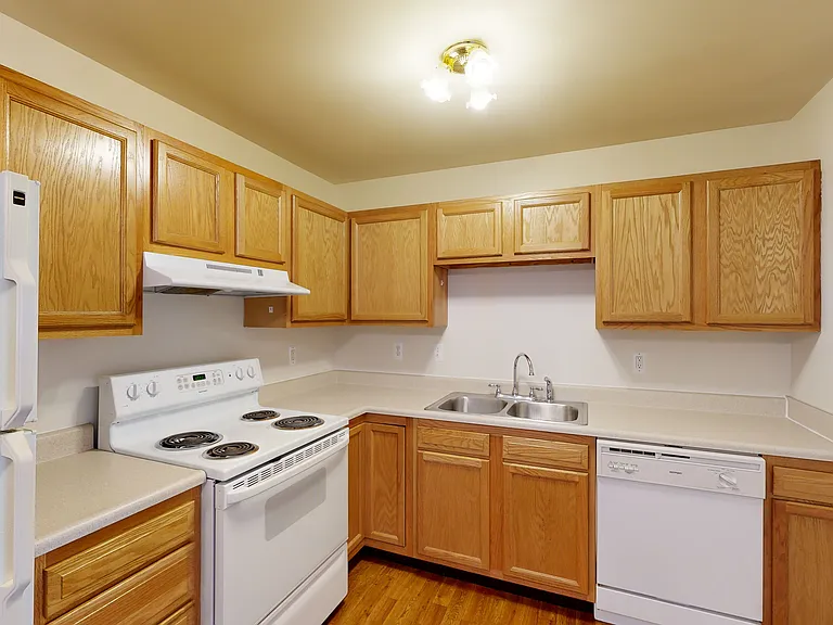 Ravine Apartments — Photo 25