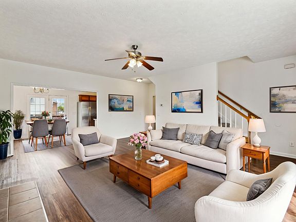 3rd image of 213 Nashua Ct