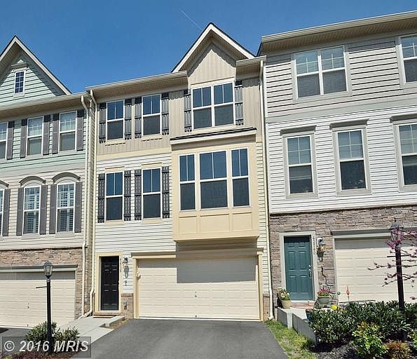 1st image of 42738 Ogilvie Sq