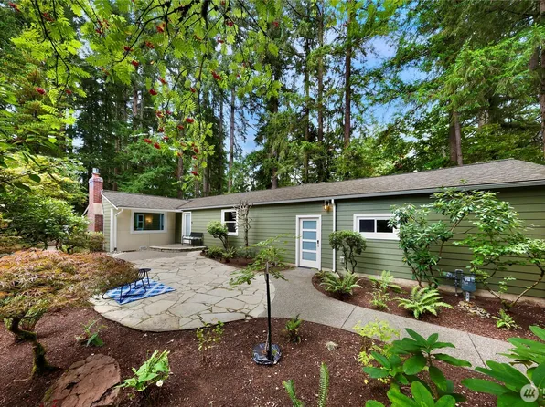 18934 Forest Park Drive NE, Lake Forest Park, WA 98155