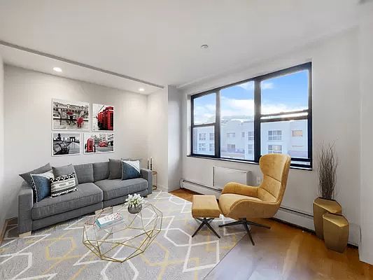 3rd image of 1405 5th Ave APT 8C