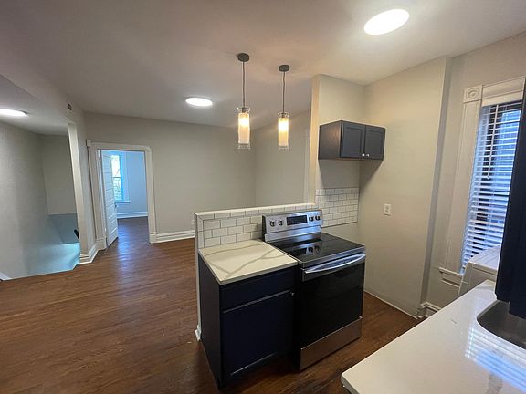 2nd image of 3427 Juniata St #2-L
