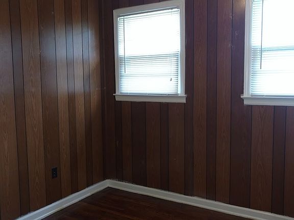 5th image of 1612 Bryan St