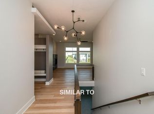 14500 Sutton Dr, Urbandale, IA 50323