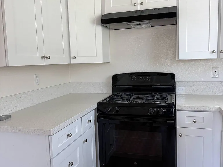 12032 Manor Dr #1 — Photo 10