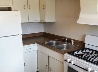 132 Elmridge Pl APT 3, Creve Coeur, IL 61610