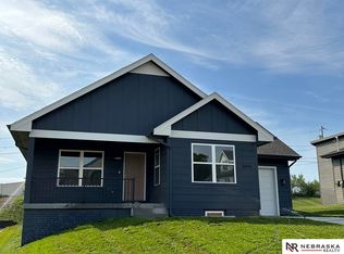 3213 Corby St, Omaha, NE 68111