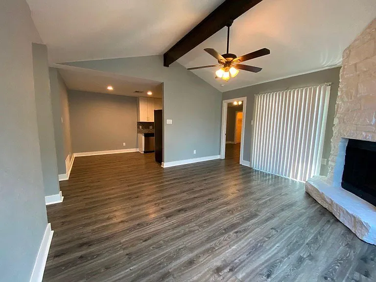 3411 Lynridge Dr #B — Photo 10