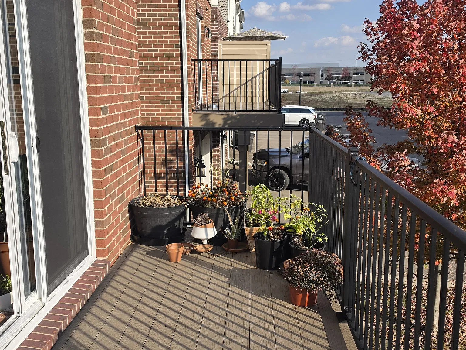 3 bed, 3.5 bath, 2081 sqft, $3,300 — Photo 4