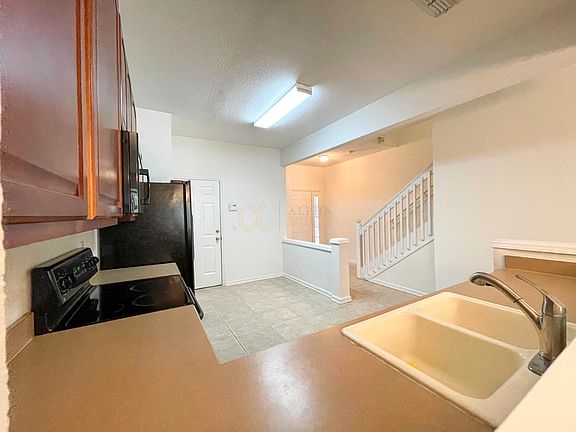 3rd image of 5089 Hawkstone Dr