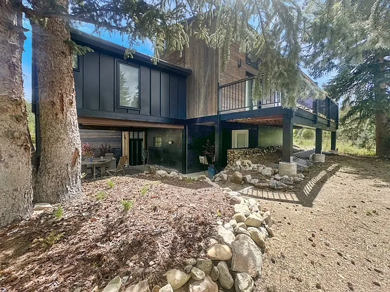 502 Wellington Rd — Photo 9