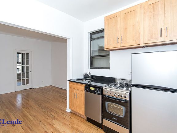 2nd image of 211 E 88th St APT 4D