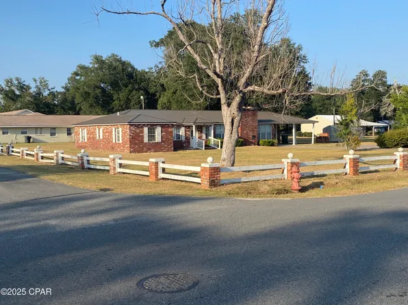 6920 Florida St, Grand Ridge, FL 32442