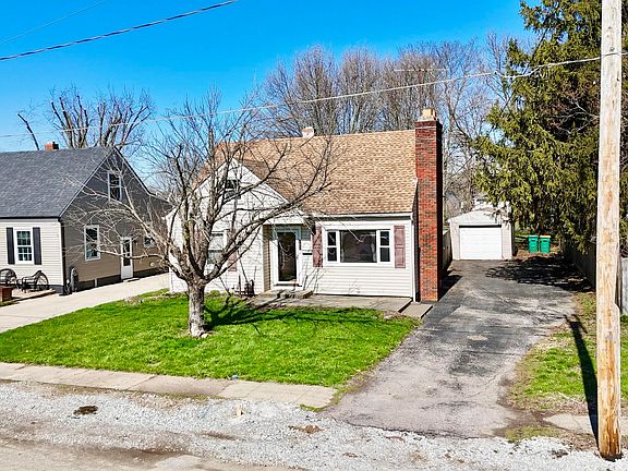 3rd image of 170 Fellows Ave