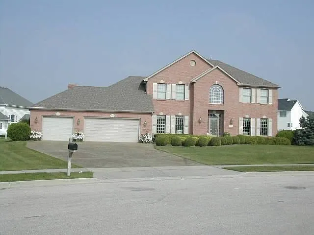2112 Hackberry Rd photo 1