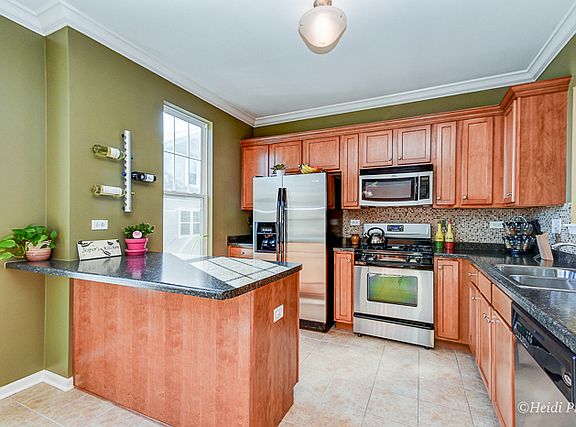 3rd image of 3455 Bradbury Cir