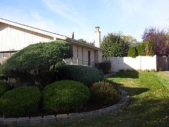 2nd image of 15244 Bunker Dr