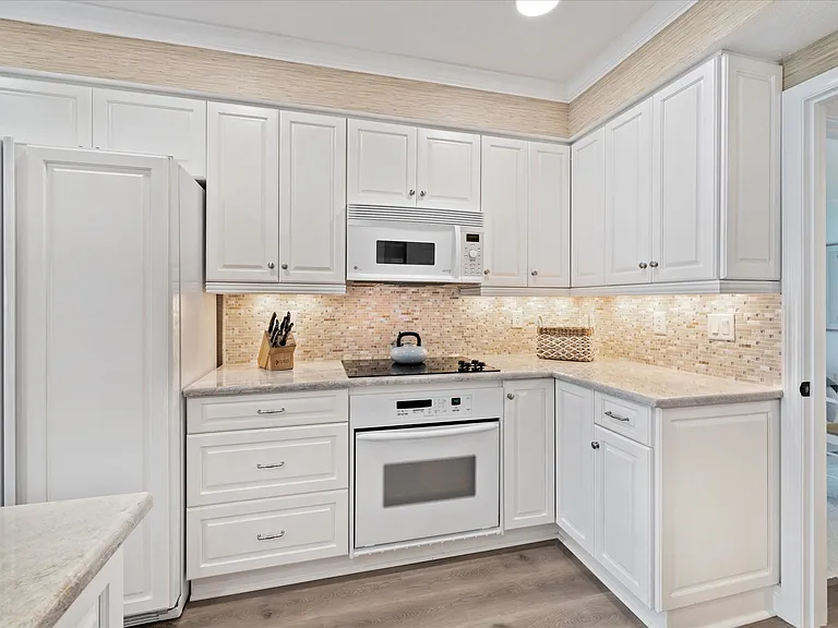 8820 S Sea Oaks Way #204 — Photo 20