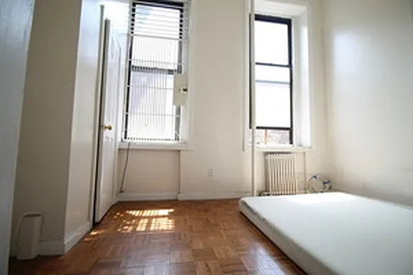 Rented by CNYC Properties | media 2