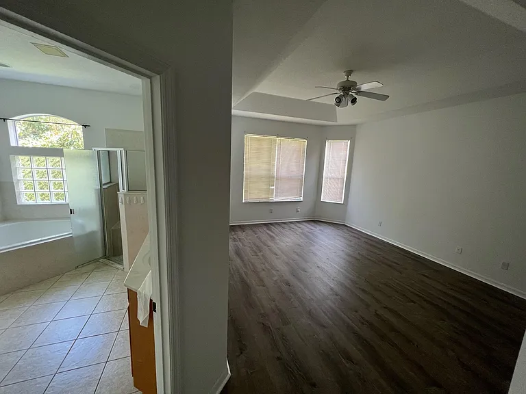 4701 Portage Trl — Photo 10
