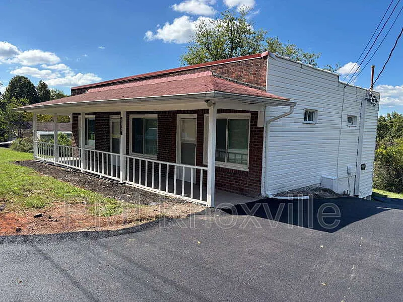3089 Washington Pike #A