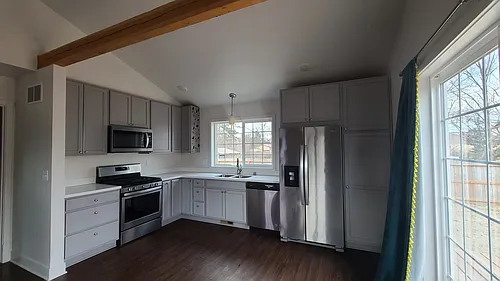 424 E Beaver Ave Photo 1
