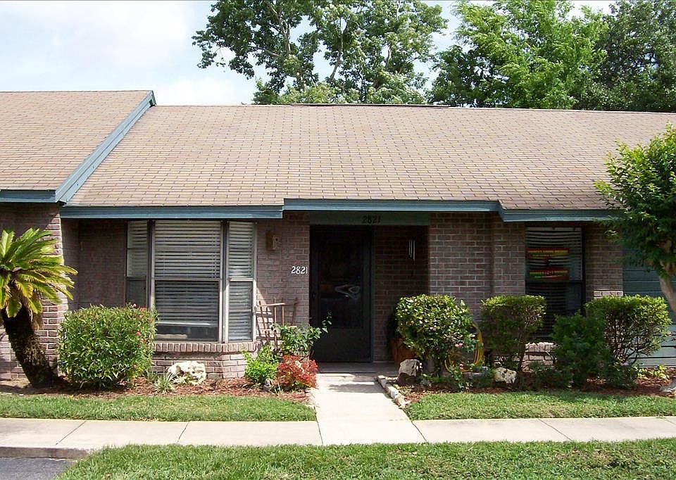 1st image of 2821 King Oak Cir