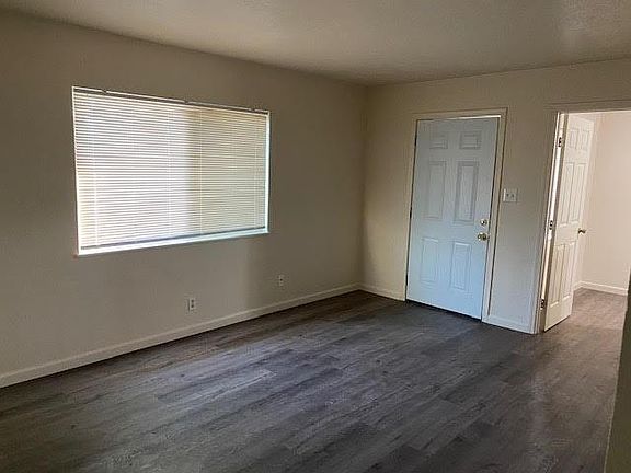 3rd image of 5119 Thurman Way