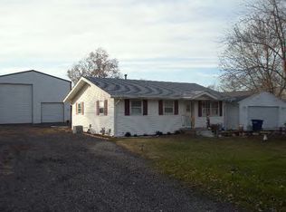 10 Chicago St, Alvin, IL 61811