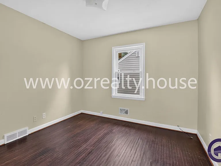 1630 Eleanor Ave — Photo 11