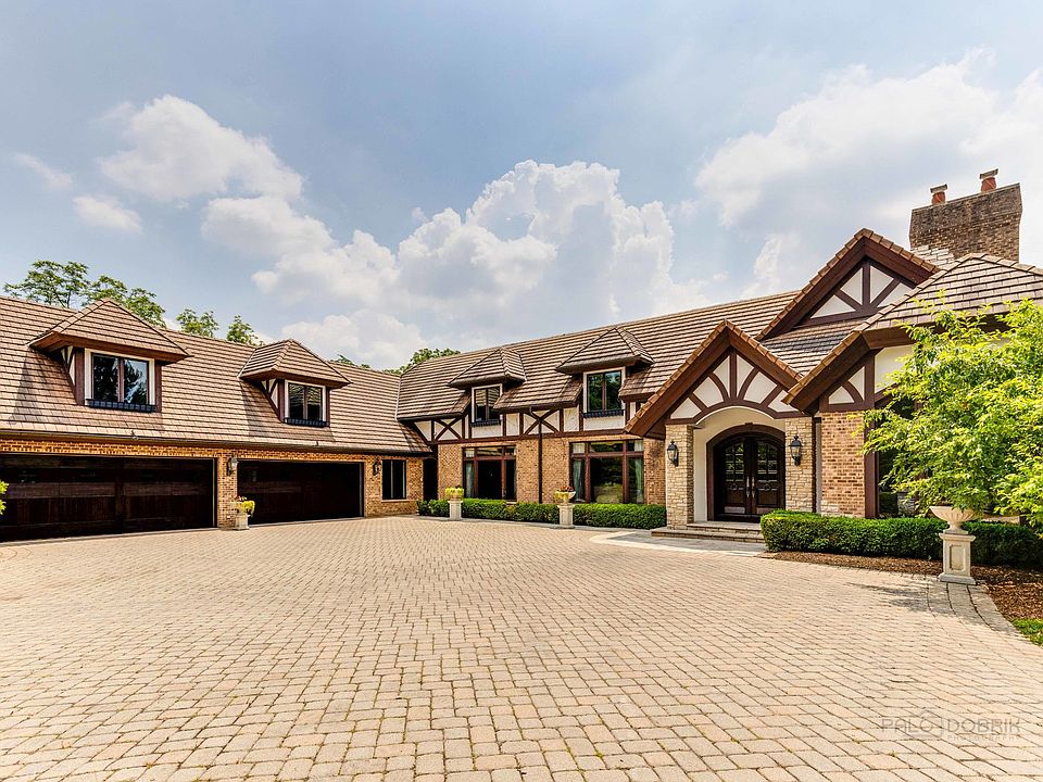 707 Deer Trail Ln, Oak Brook, IL 60523 Zillow