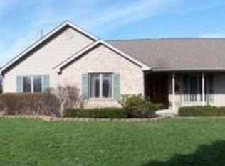 223 Rachel Rd, Girard, IL 62640