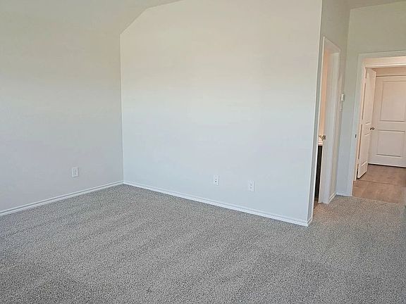 4th image of 123 Wind Cove Ln
