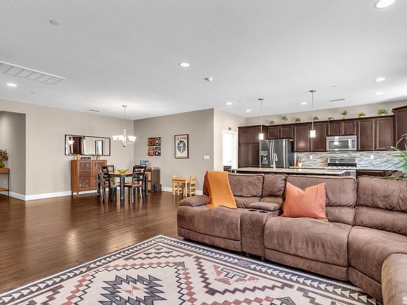 4th image of 4805 Chert Ct